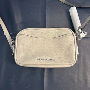 Michael Kors Grey Pebble Crossbody camera bag! Sale! Reg $168